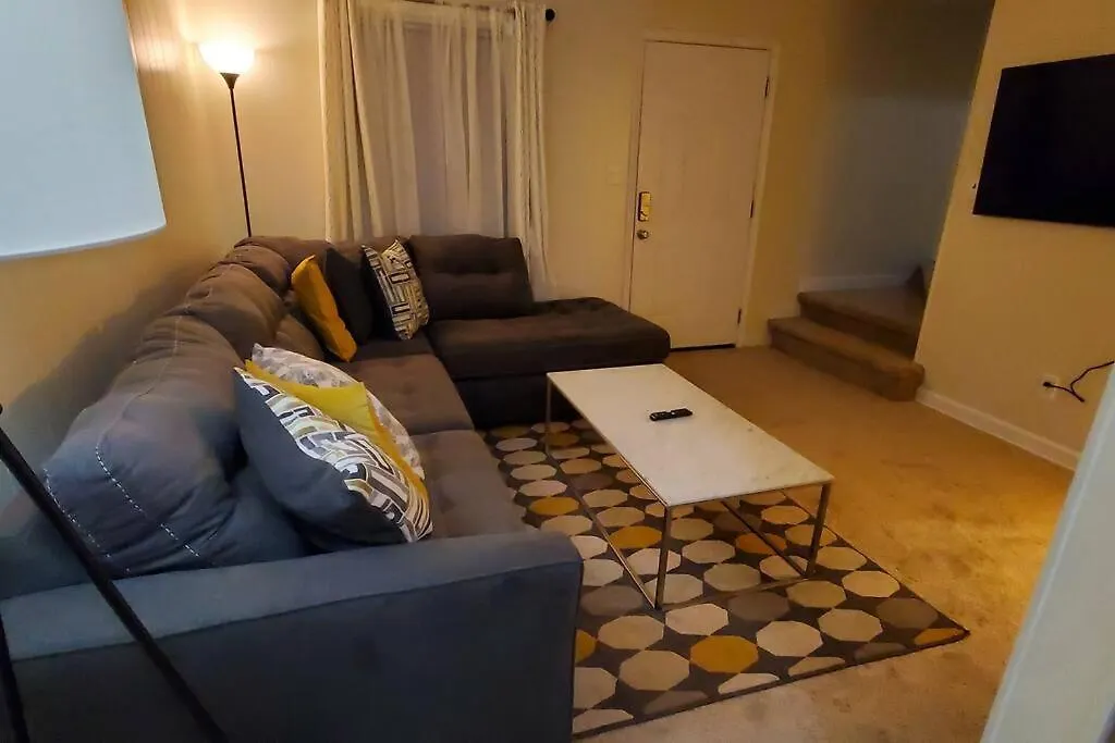 Suite 7, Sleep 6, Walk To Attractions In Uptown Charlotte